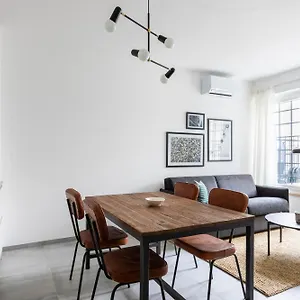 Sonder San Lorenzo *** روما