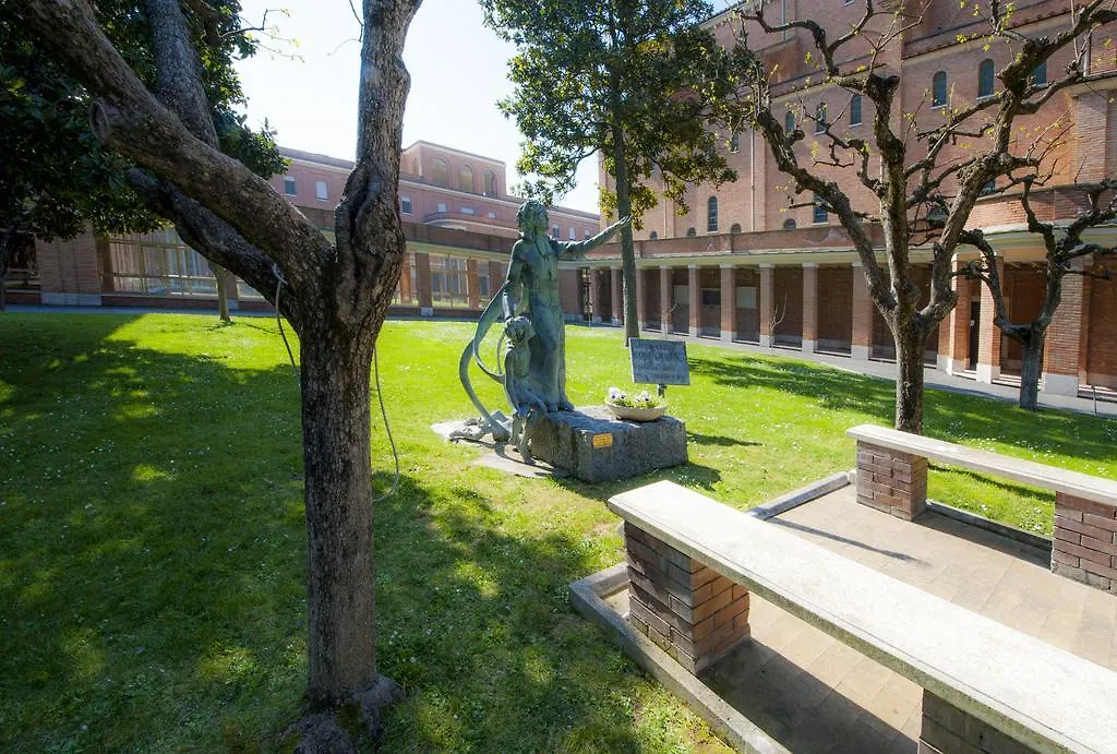 *** Guest house Casa La Salle - Roma Vaticano Italy